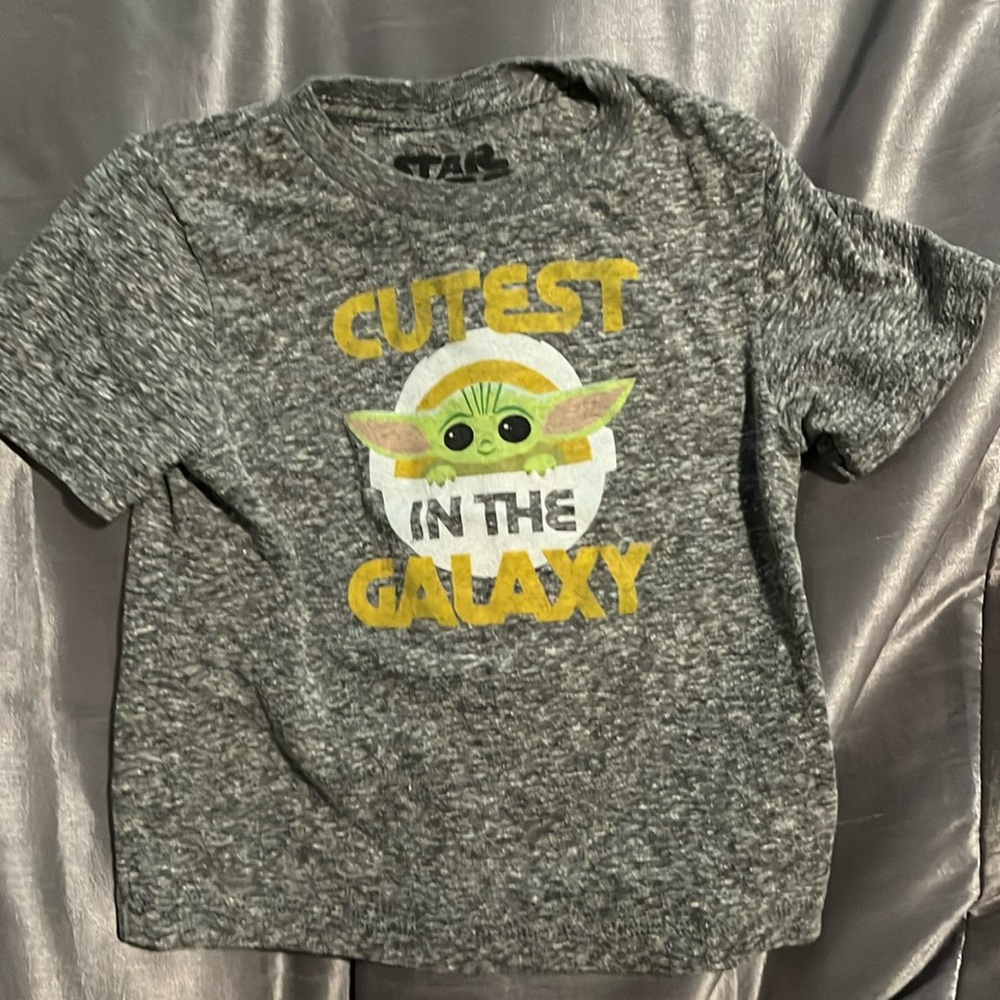 Baby Yoda Tshirt